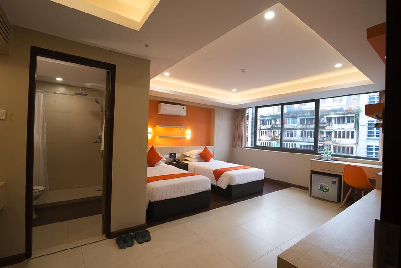 Eastern Hotel Yangon Luaran gambar