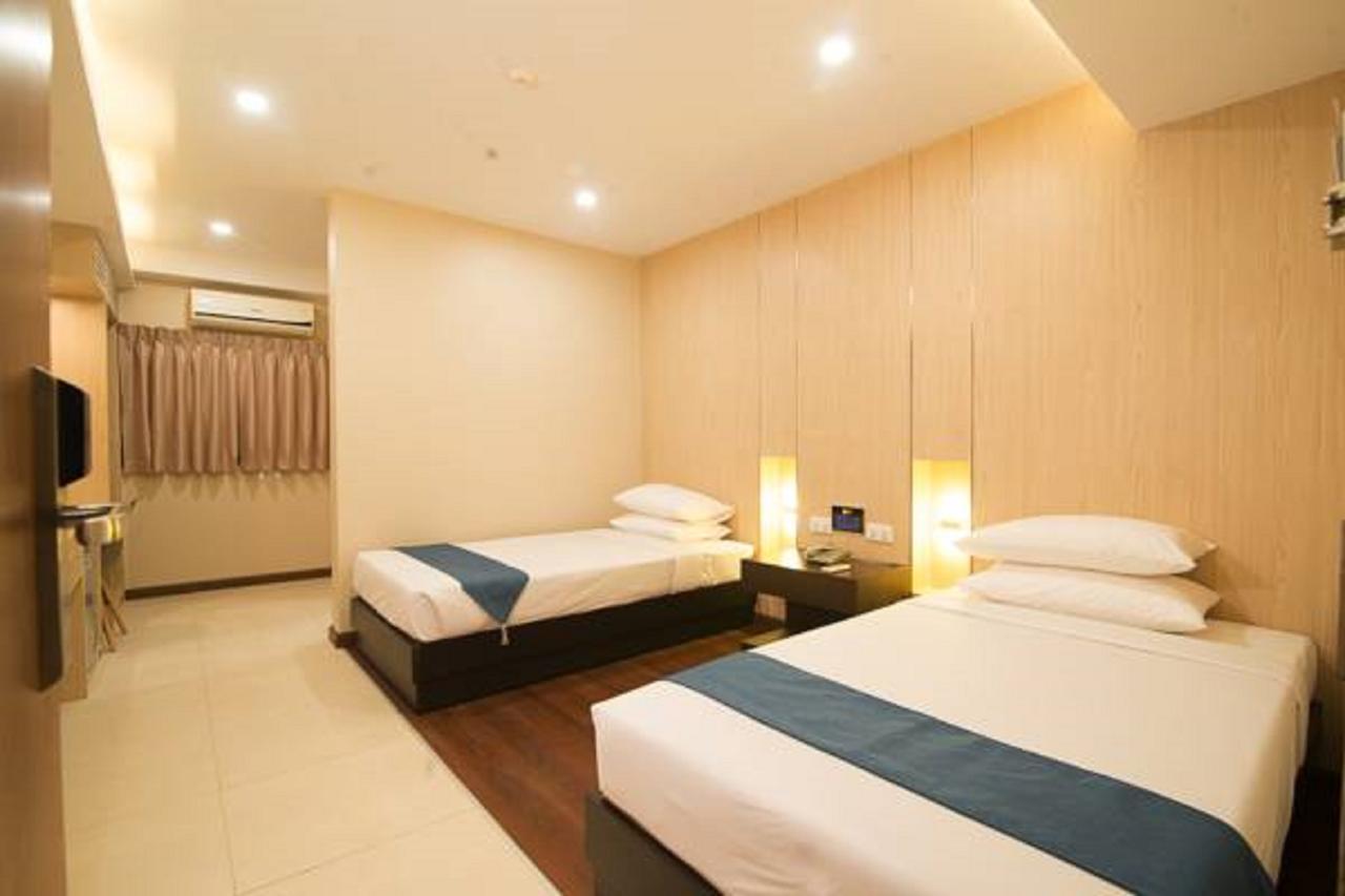 Eastern Hotel Yangon Luaran gambar