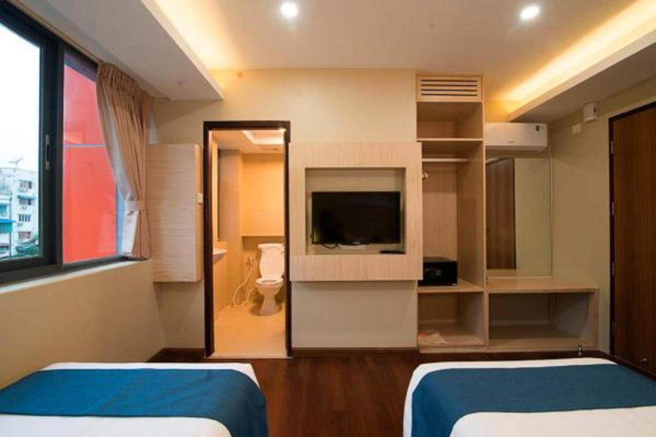 Eastern Hotel Yangon Luaran gambar