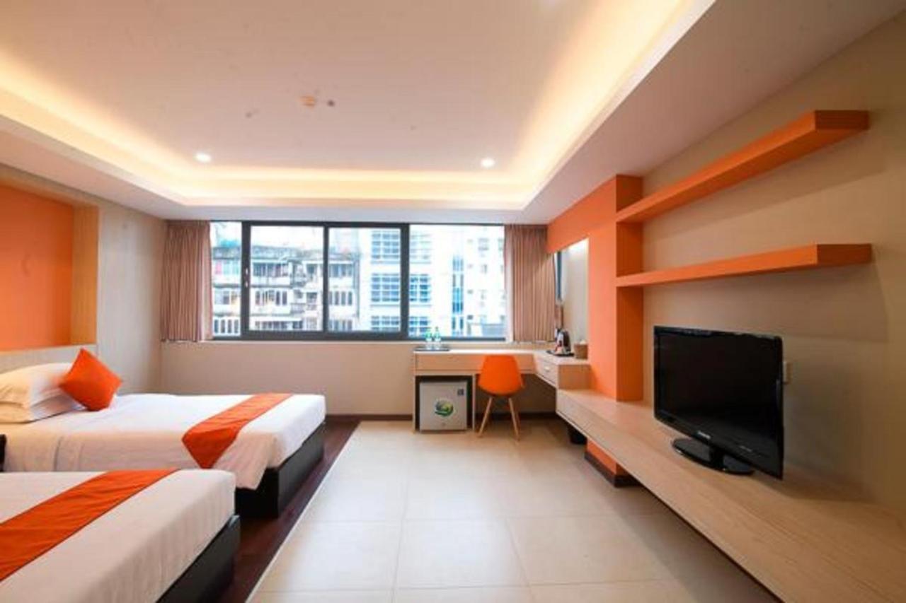 Eastern Hotel Yangon Luaran gambar