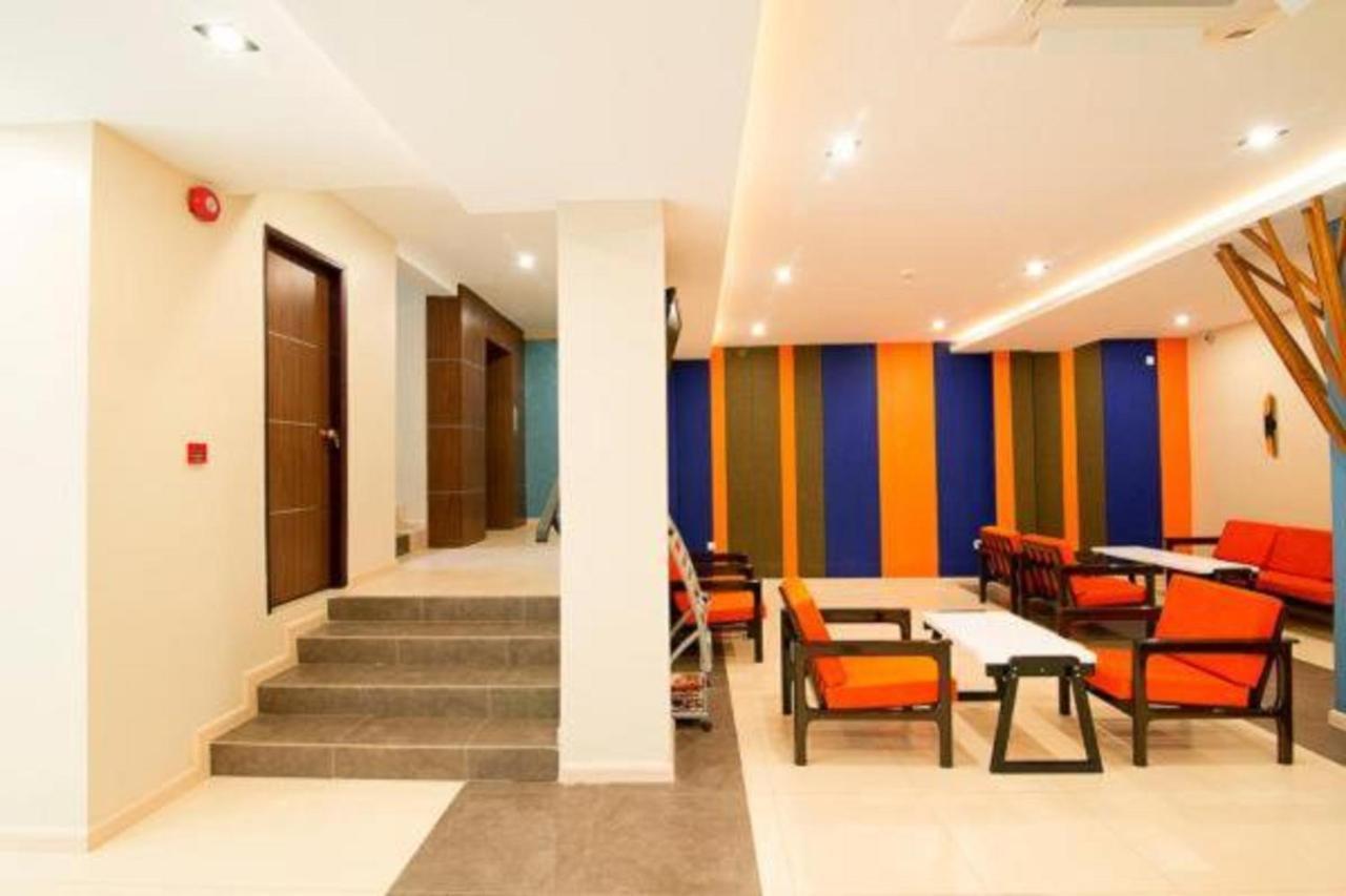 Eastern Hotel Yangon Luaran gambar